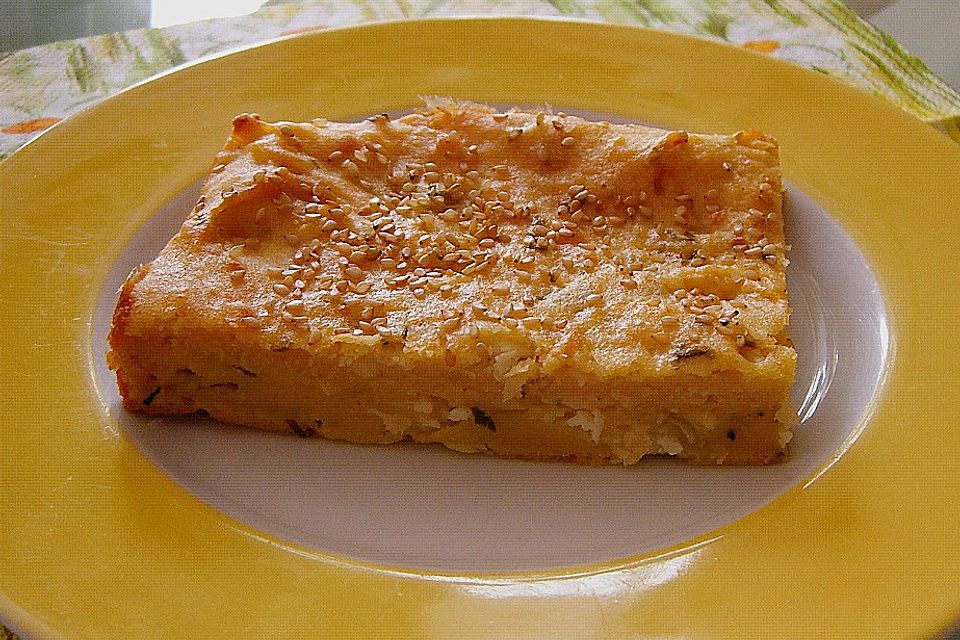 Blechkuchen mit Schafskäse