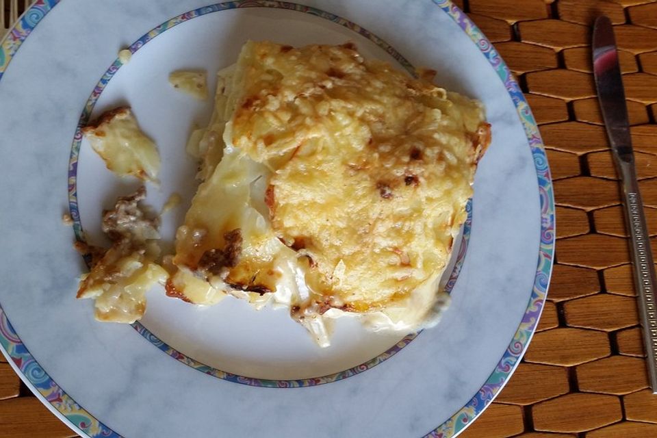 Kohlrabi-Kartoffel-Hackfleisch-Gratin