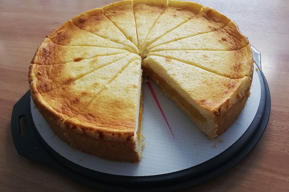 Pfirsichkuchen mit saftigem Guss