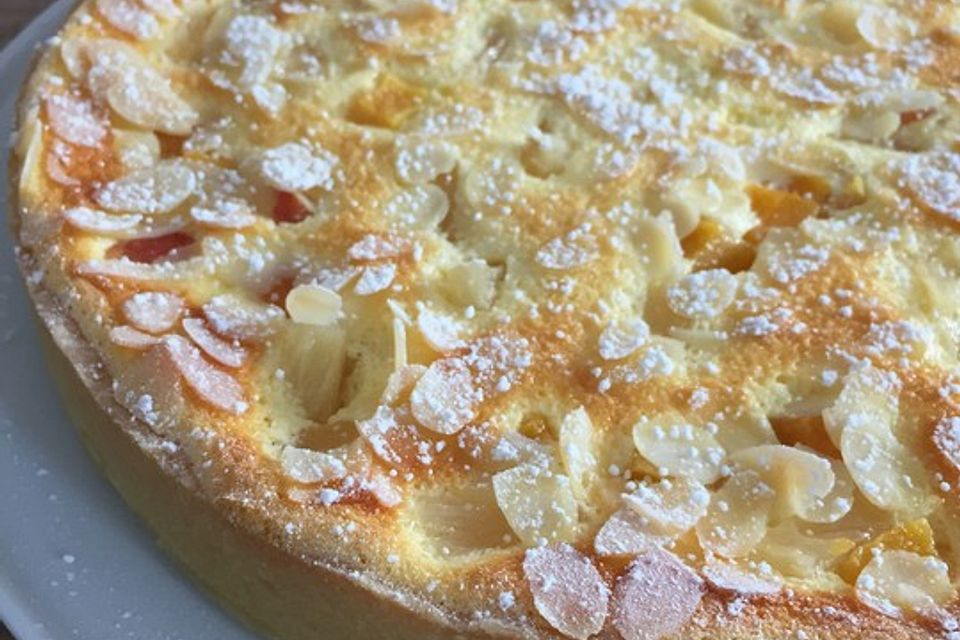 Pfirsichkuchen mit saftigem Guss