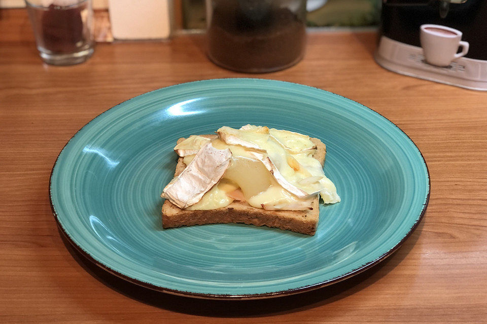 Camembert - Birnen - Toast