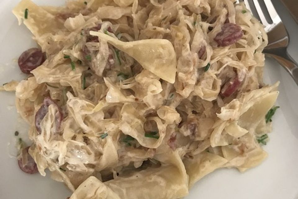 Nudeln mit Sauerkraut