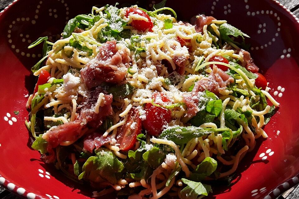 Italienischer Spaghetti - Salat