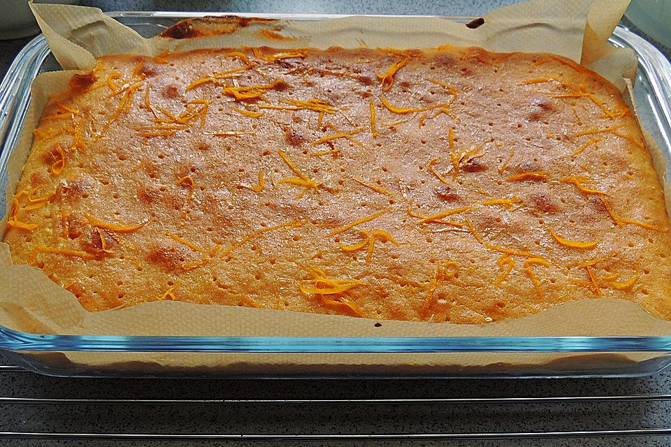 Saftiger Orangenkuchen vom Blech