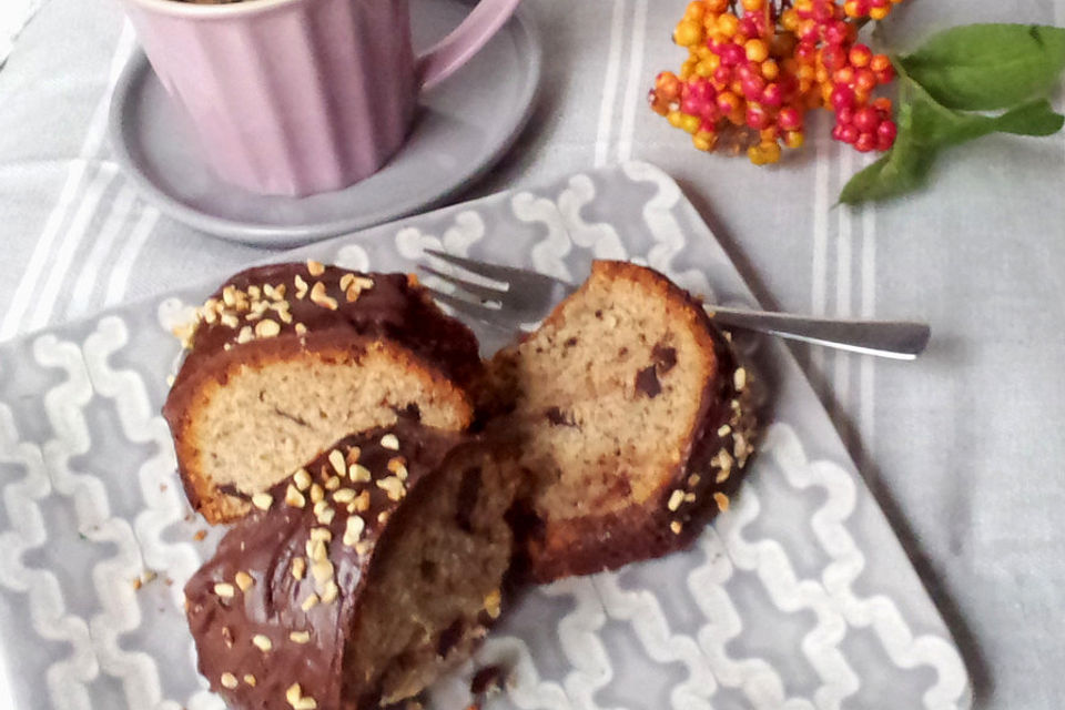 Nusskuchen mit Schokoladestückchen