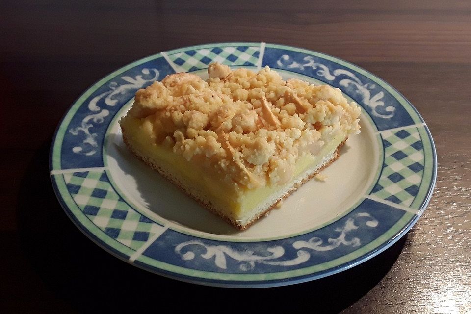 Apfelkuchen mit Pudding