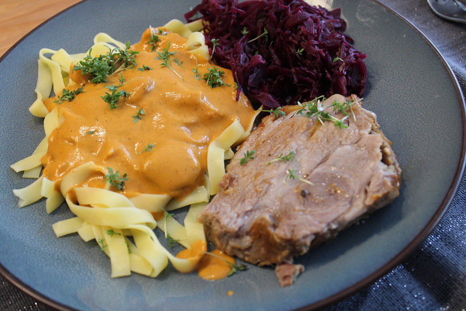 Schweinebraten in Biersoße