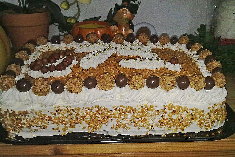 Nuss - Sahne - Torte