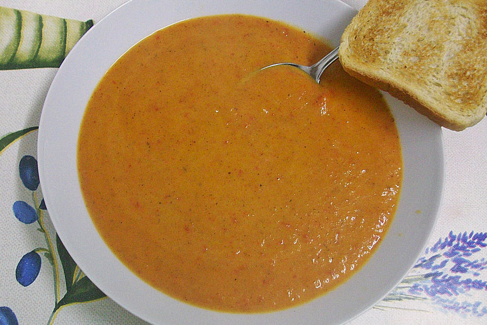 Apfel - Paprika - Suppe