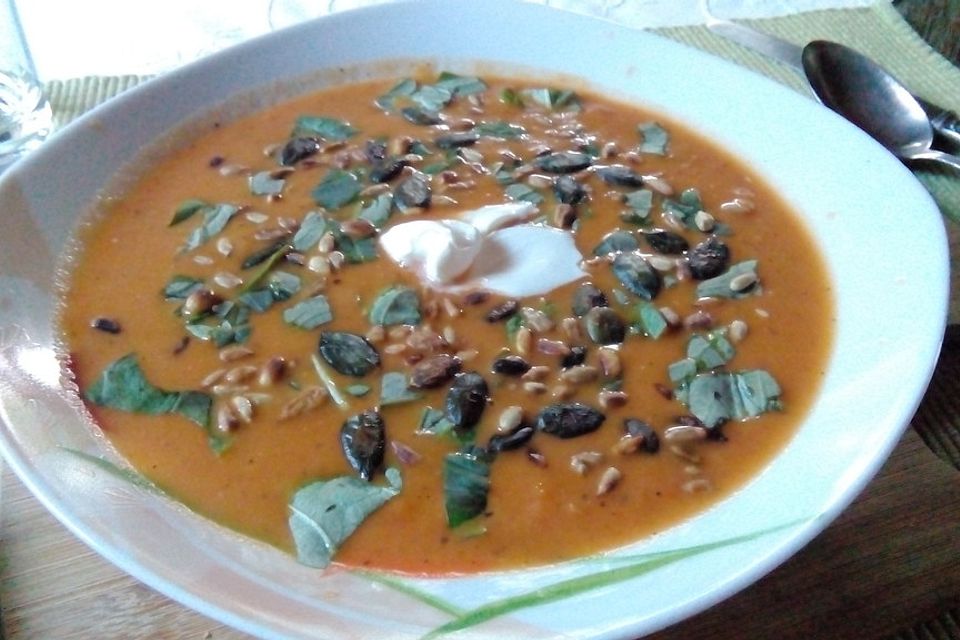 Apfel - Paprika - Suppe