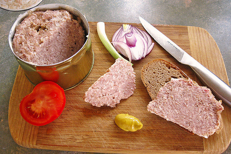 Mett, eingekocht mit Ei