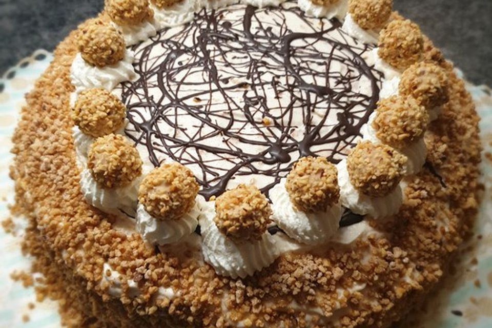 Haselnuss - Sahne - Torte