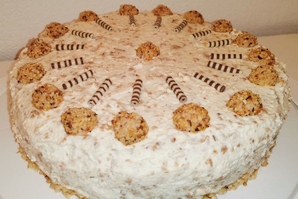 Haselnuss - Sahne - Torte