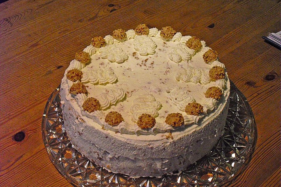 Haselnuss - Sahne - Torte