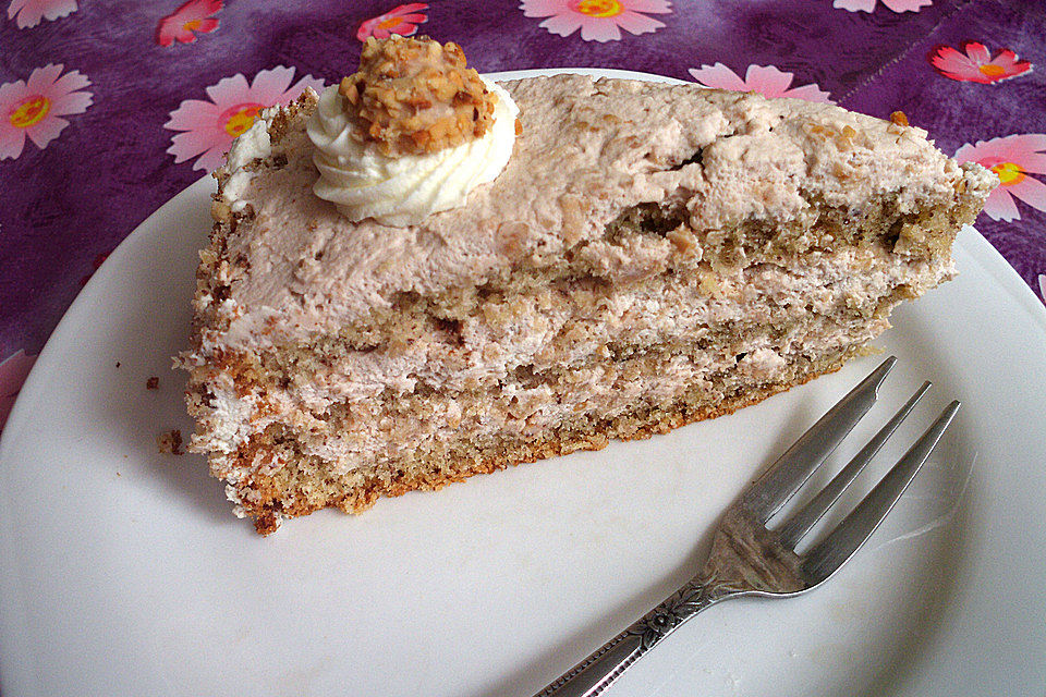 Haselnuss - Sahne - Torte