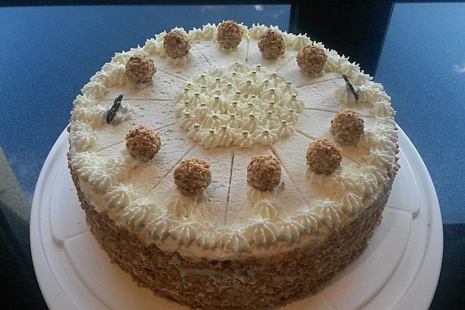 Haselnuss - Sahne - Torte