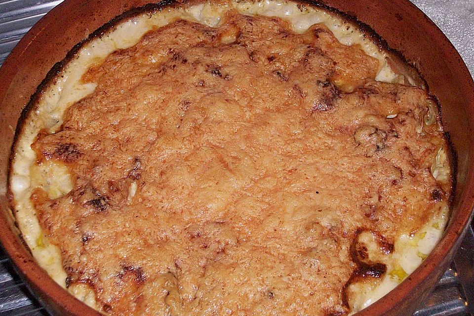 Sahniges Kartoffel - Fleischwurst - Gratin