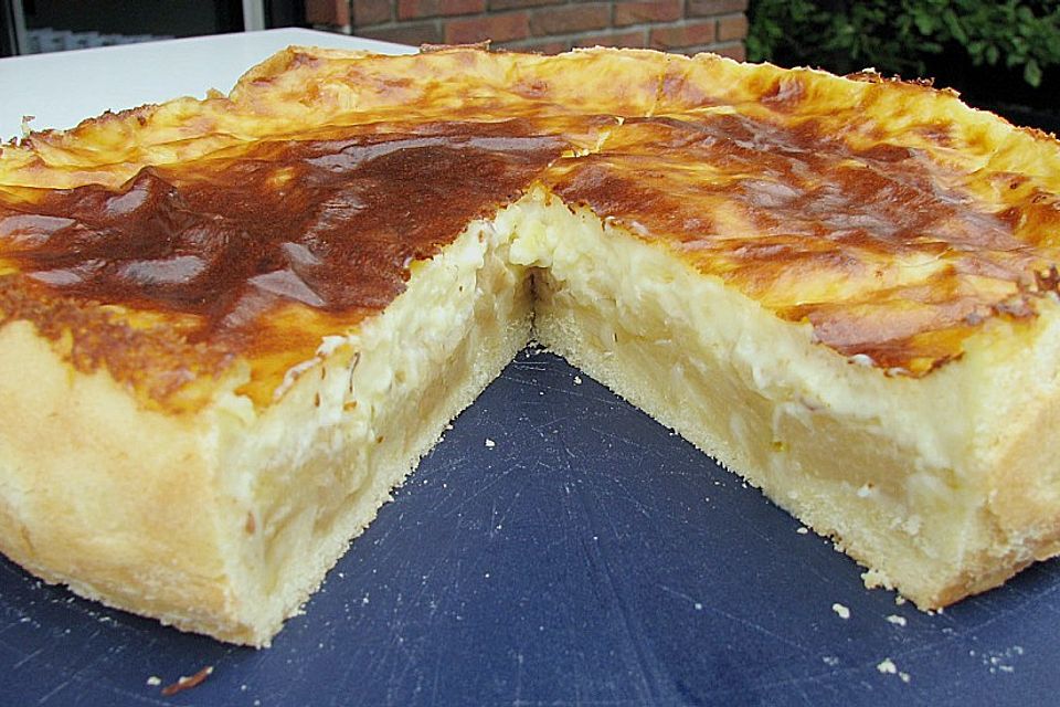 Apfelkuchen mit Creme - Guss