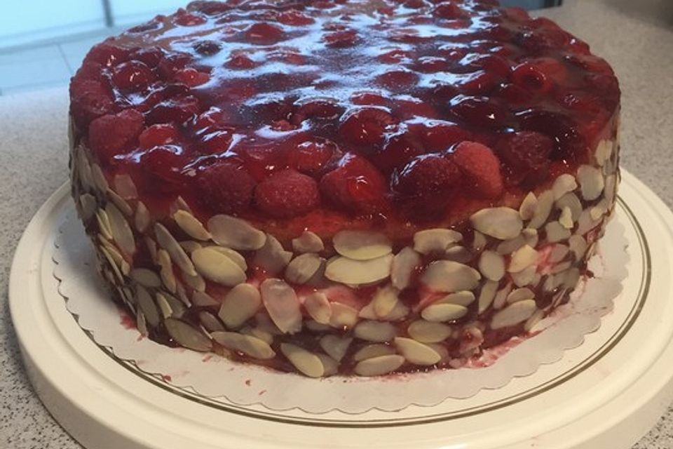 Himbeer - Käsesahne - Torte