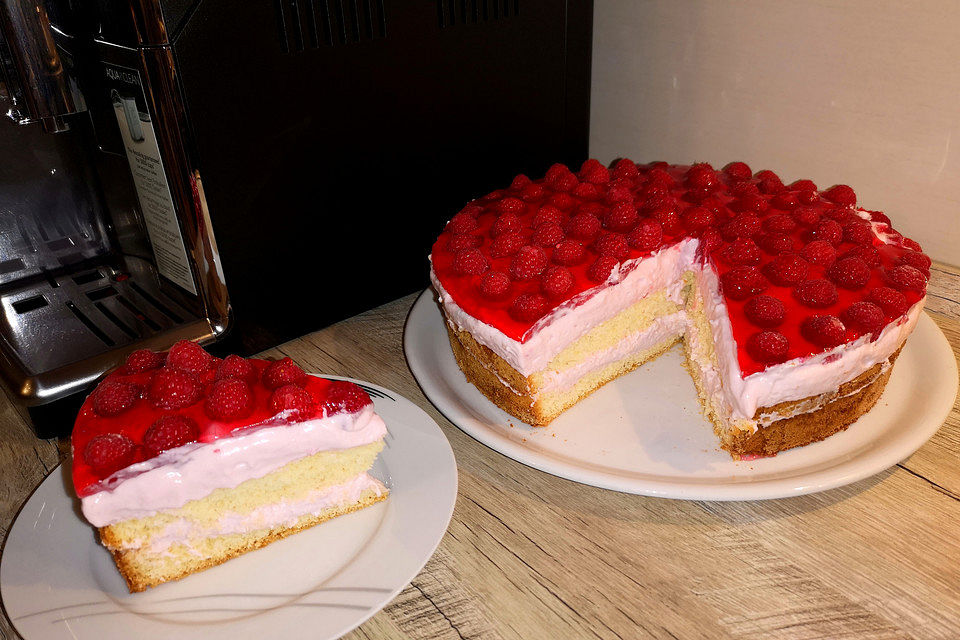 Himbeer - Käsesahne - Torte