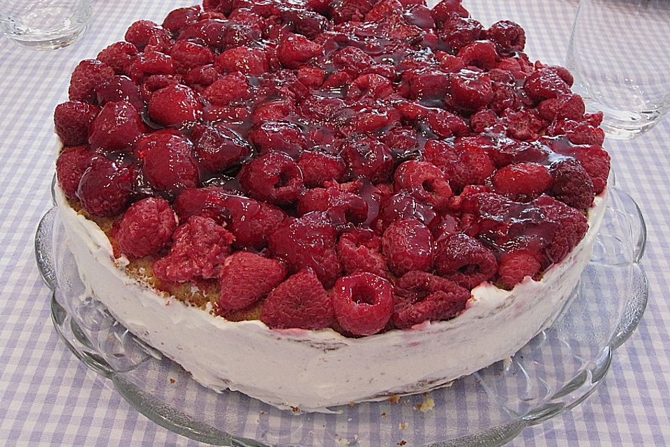 Himbeer - Käsesahne - Torte