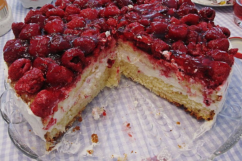 Himbeer - Käsesahne - Torte