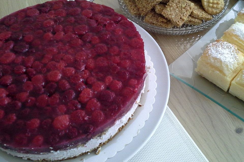 Himbeer - Käsesahne - Torte