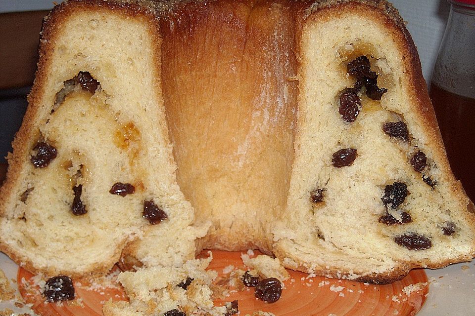 Kärntner Reindling mit  karamellisierter Zuckerkruste