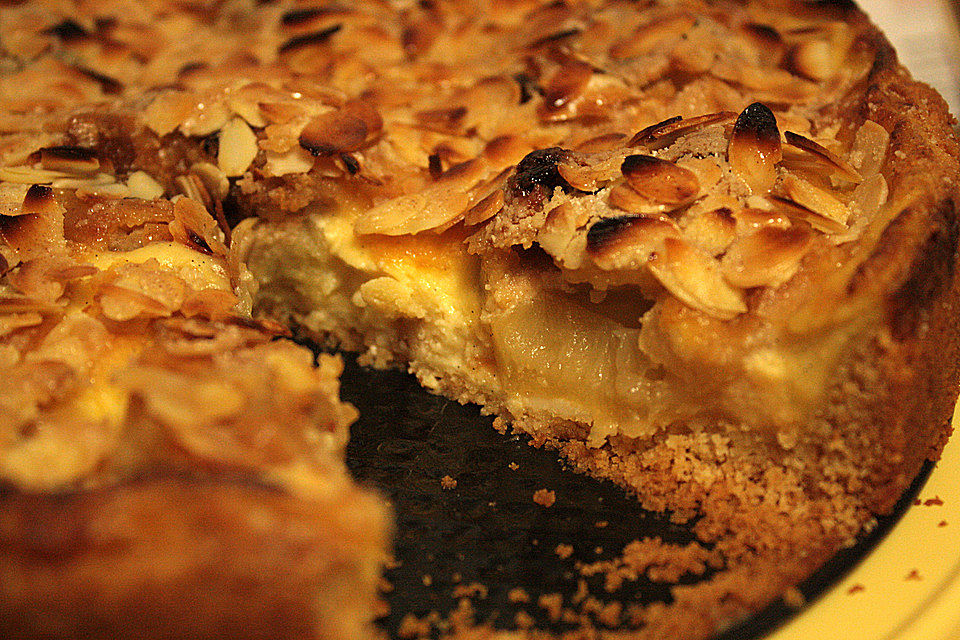 Bratapfelkuchen mit Zimt-Marzipan