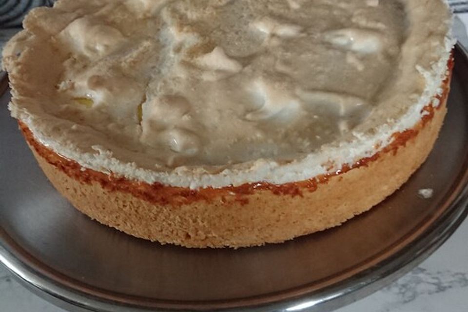 Birnenkuchen mit Baiser