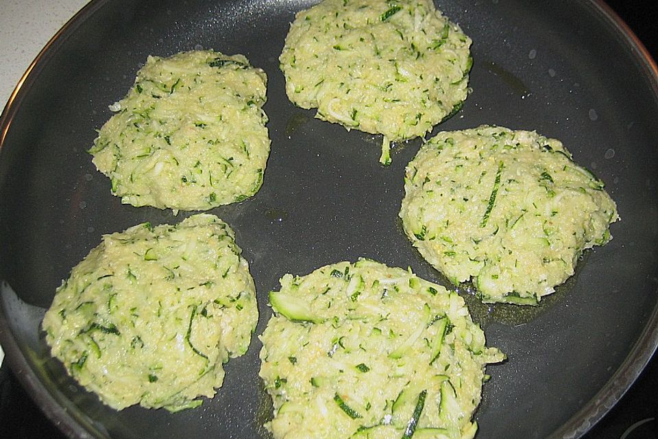 Zucchini-Frikadellen