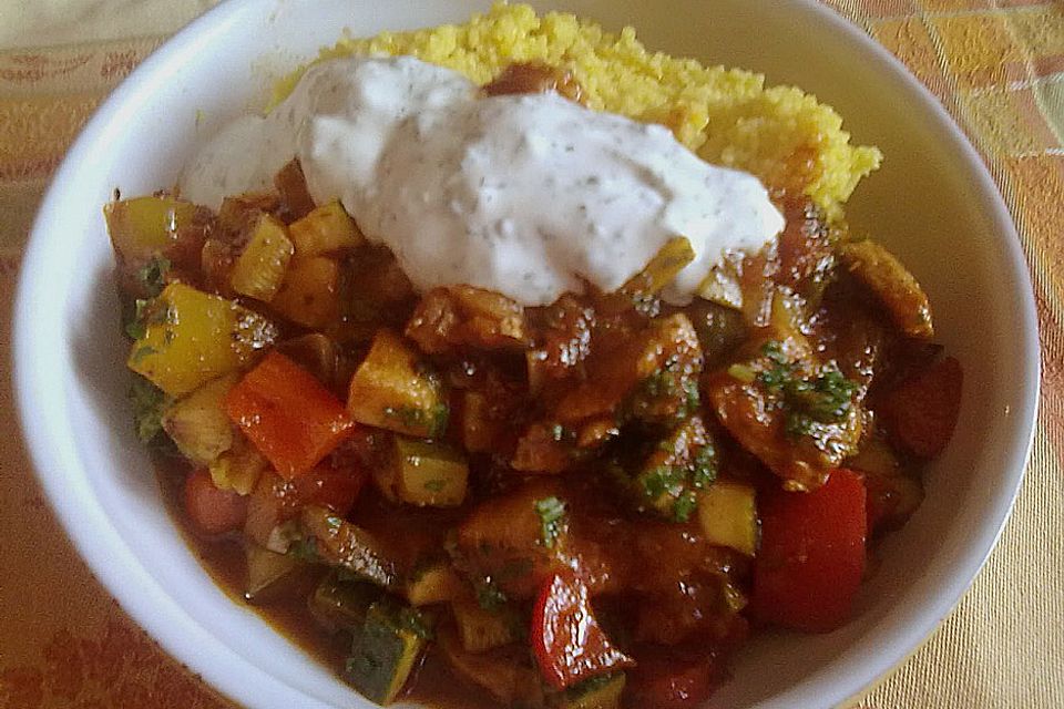 Couscous mit sommerlichem Gemüse