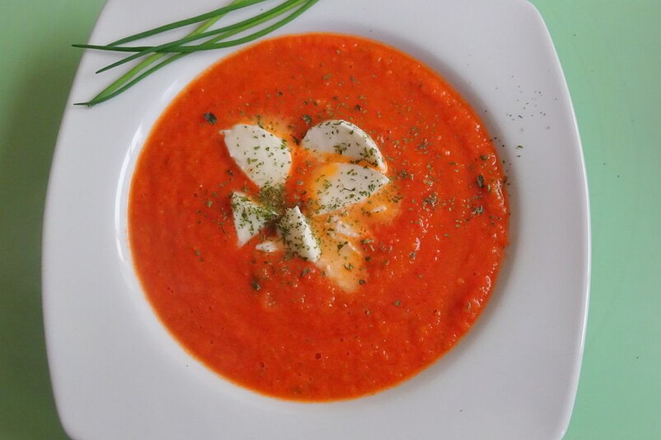 Leichte Tomaten - Gurken - Suppe