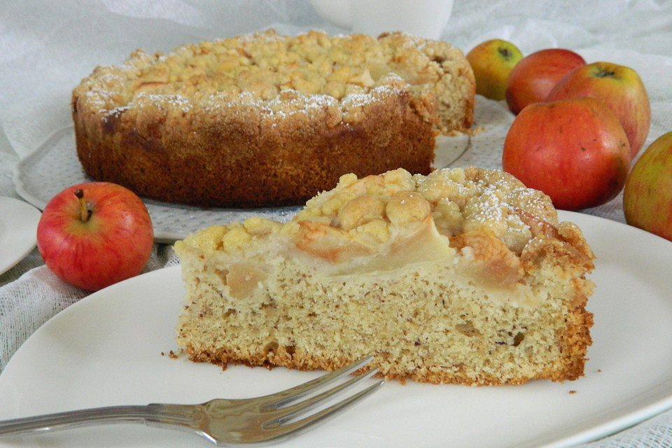 Apfelkuchen mit Streuseln