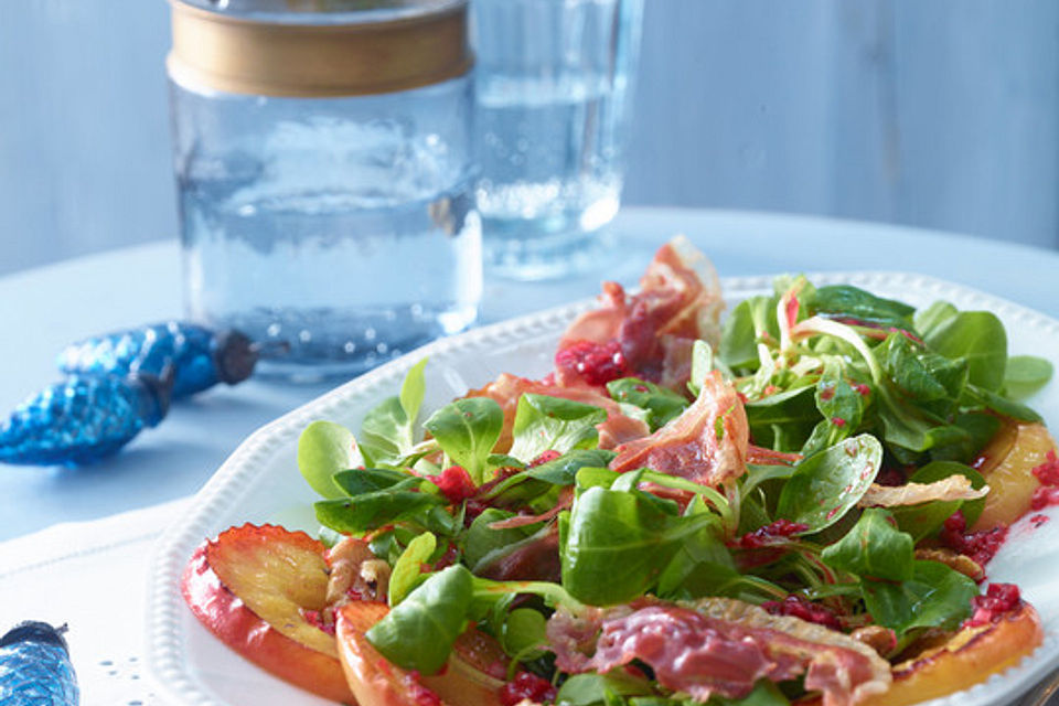 Feldsalat mit karamellisierten Apfelscheiben