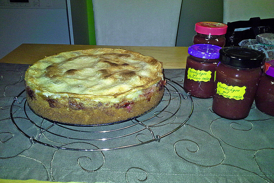 Zwetschgenkuchen mit Amarettoguss