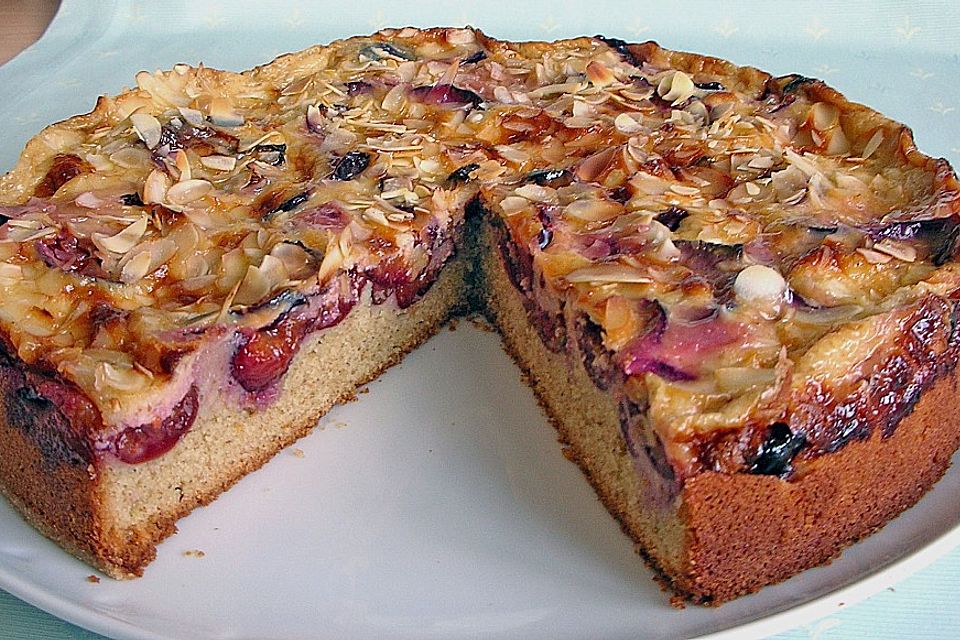 Zwetschgenkuchen mit Amarettoguss