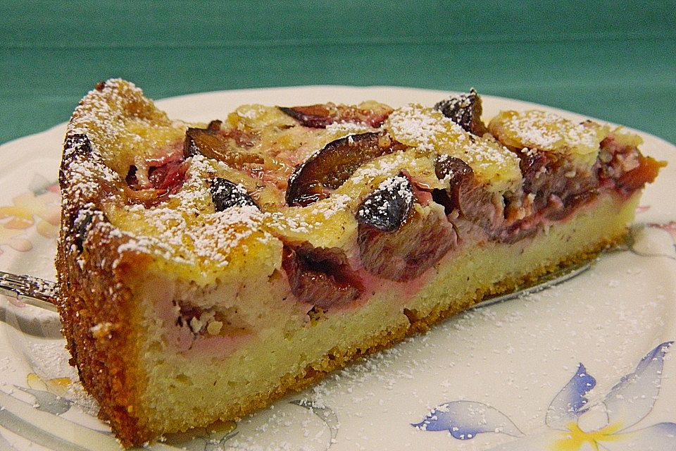 Zwetschgenkuchen mit Sahne - Mandelguss