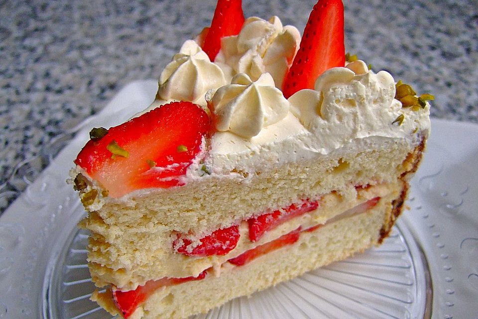 Amaretto - Erdbeer - Torte