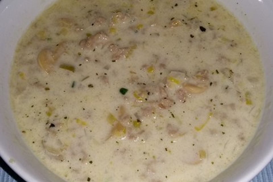 Porree-Käsesuppe mit Hack