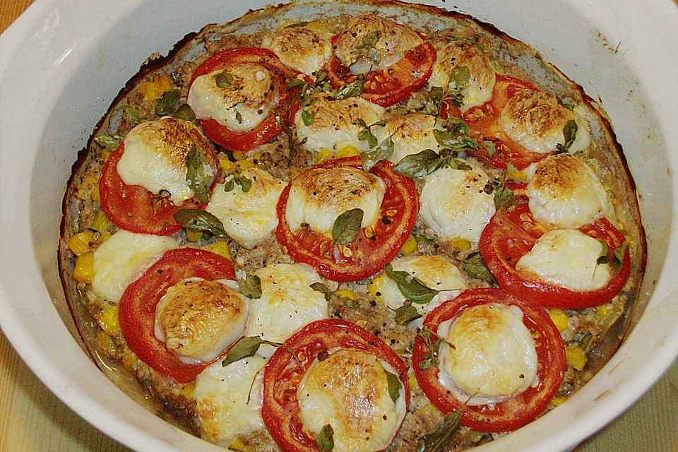 Hackfleisch - Pizza mit Mozzarella