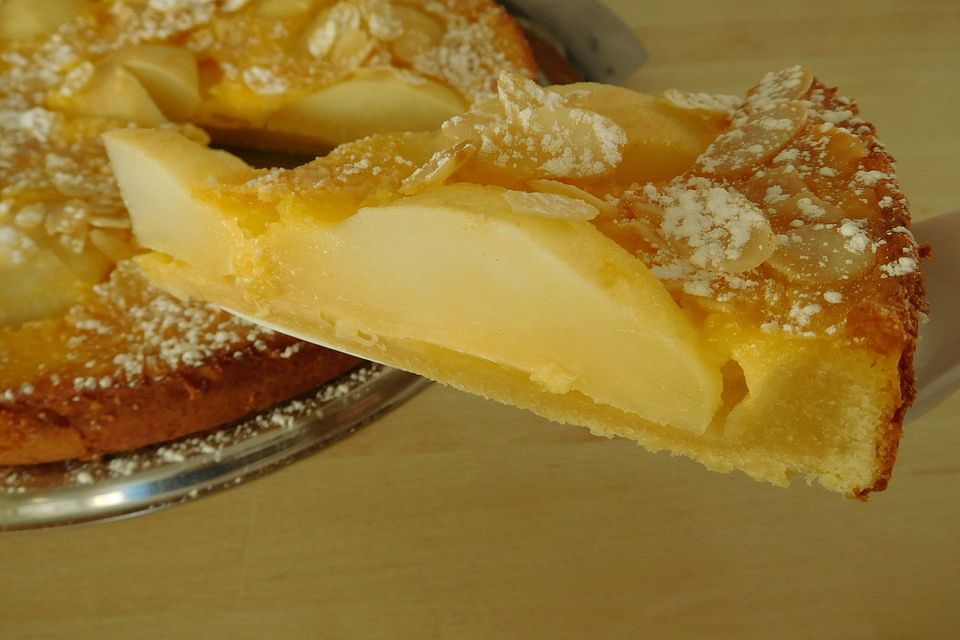 Birnenkuchen mit Vanilleguss