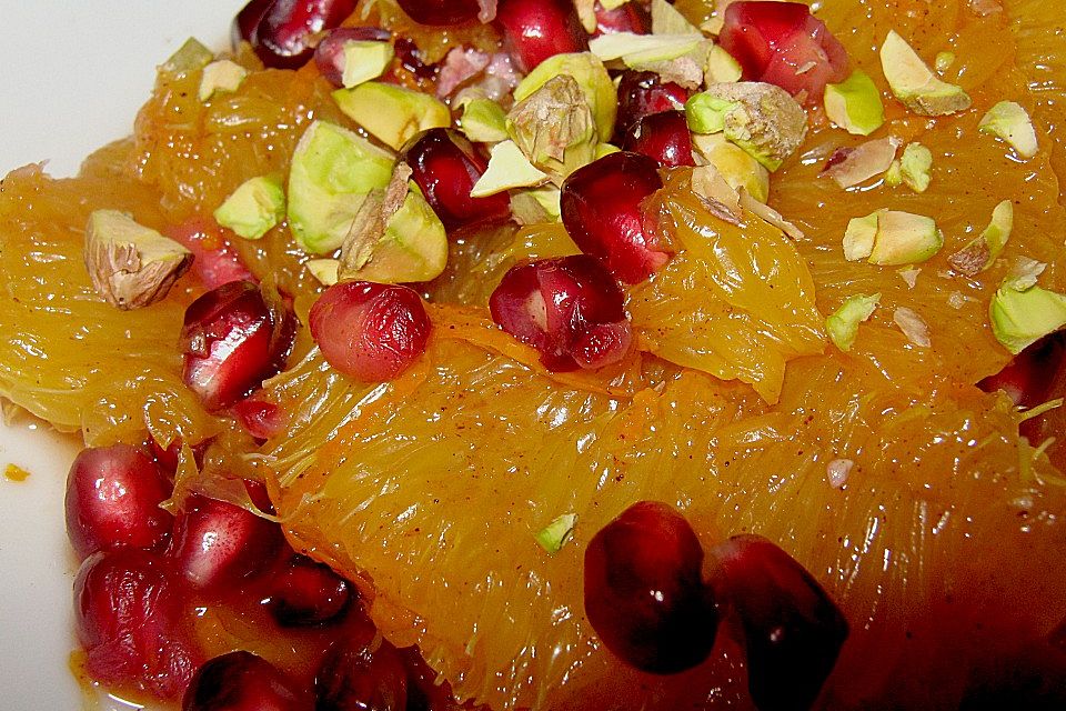 Marokkanischer Orangensalat mit Granatapfel