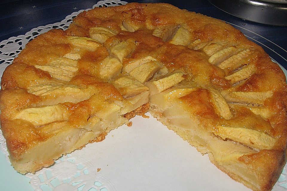 Apfelkuchen in Pieform