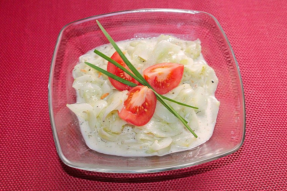 Sandras Gurkensalat mit Sahne