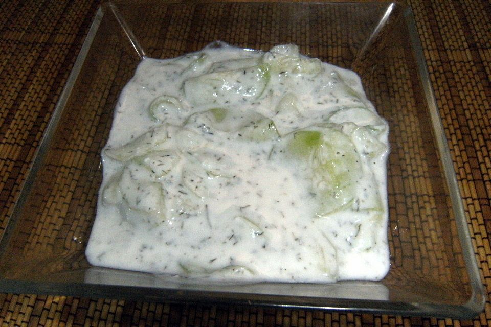 Sandras Gurkensalat mit Sahne