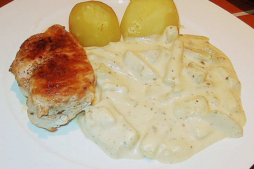 Kohlrabi in Käsesauce