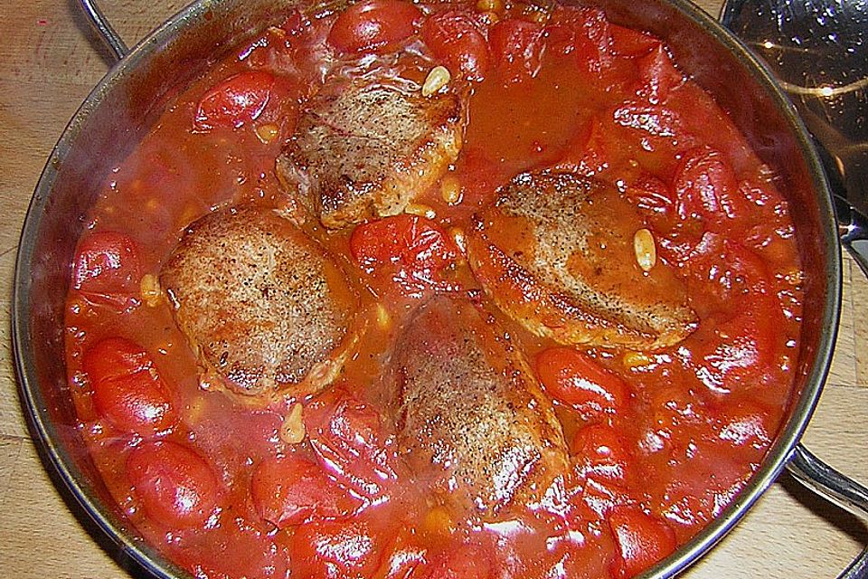 Schweinemedaillons in Tomaten