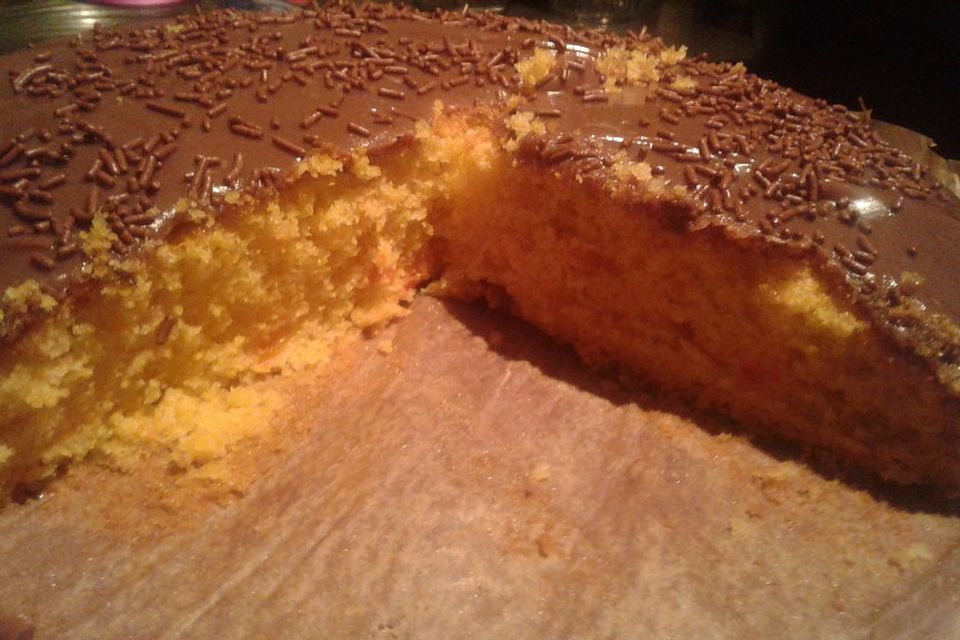 Brasilianischer Karottenkuchen