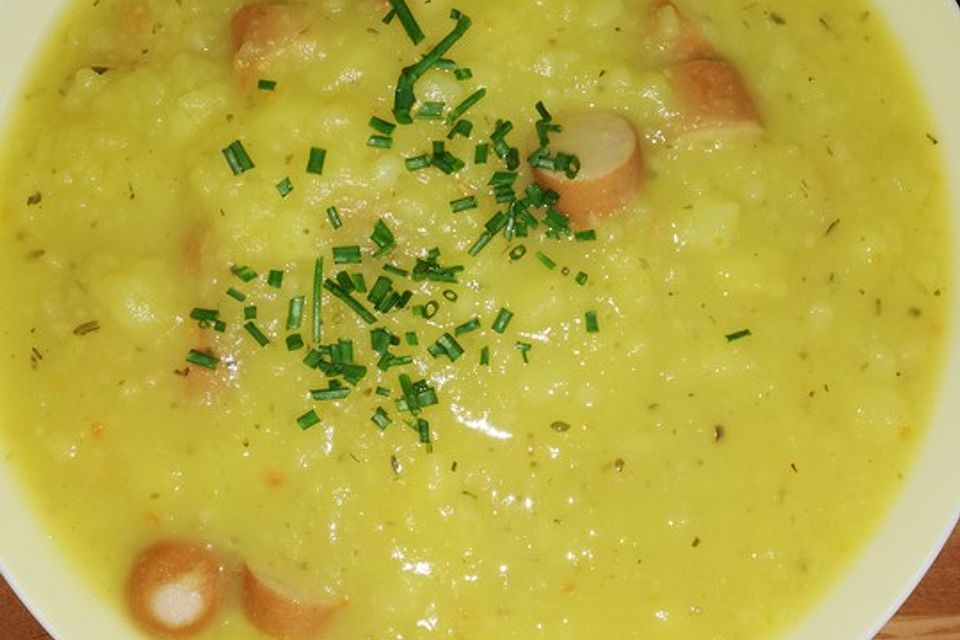 Kartoffelsuppe mit Würstchen